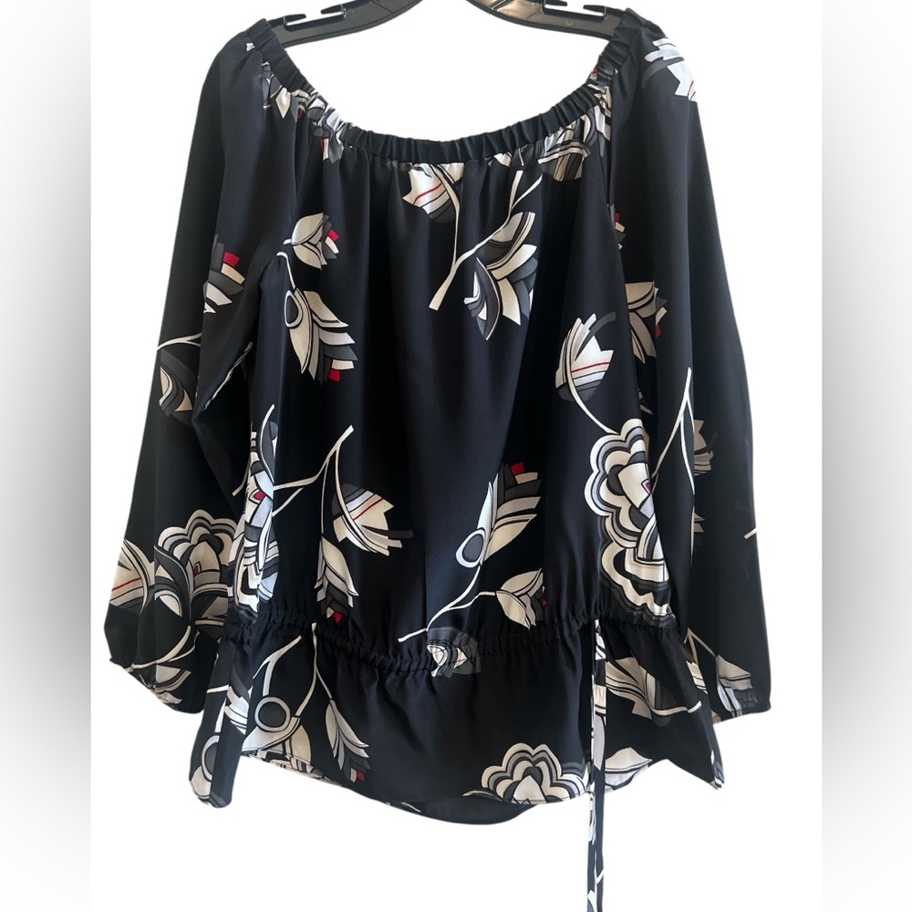100% Silk White House Black Market Black & White Floral Off the Shoulder Blouse